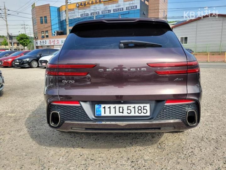 Genesis GV70 Gasoline 2.5T AWD — фото 4