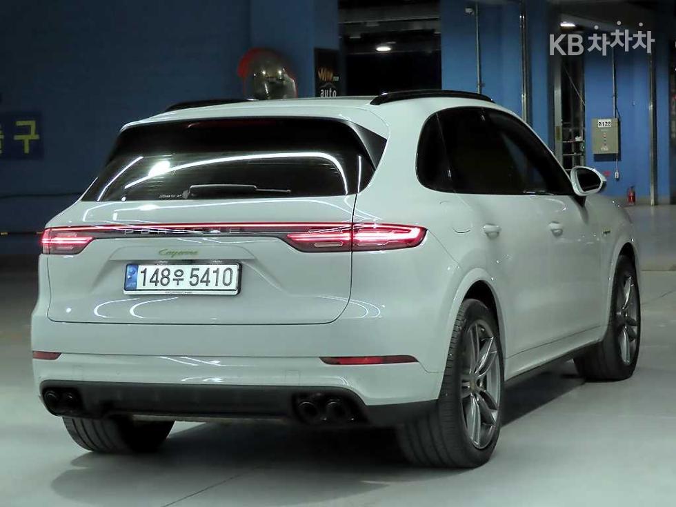Porsche Cayenne — miniaturë 4