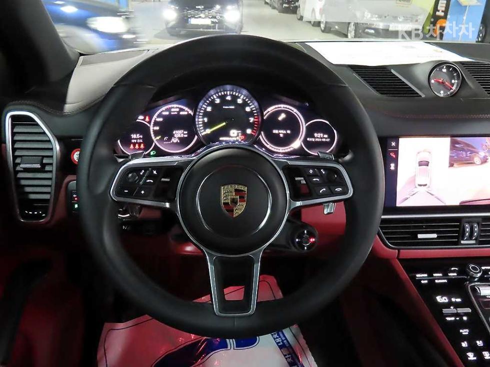 Porsche Cayenne — miniaturë 10