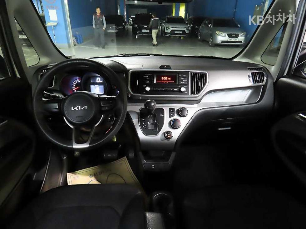 2022 - kia ray