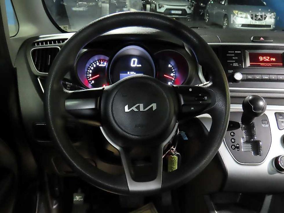 2022 - kia ray