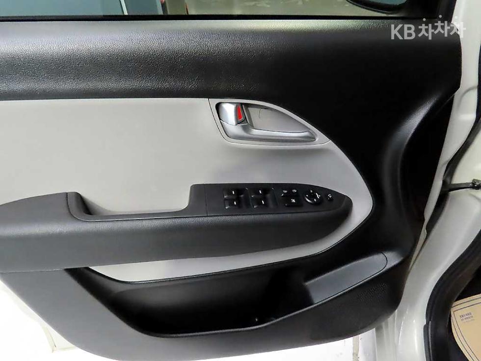 2022 - kia ray