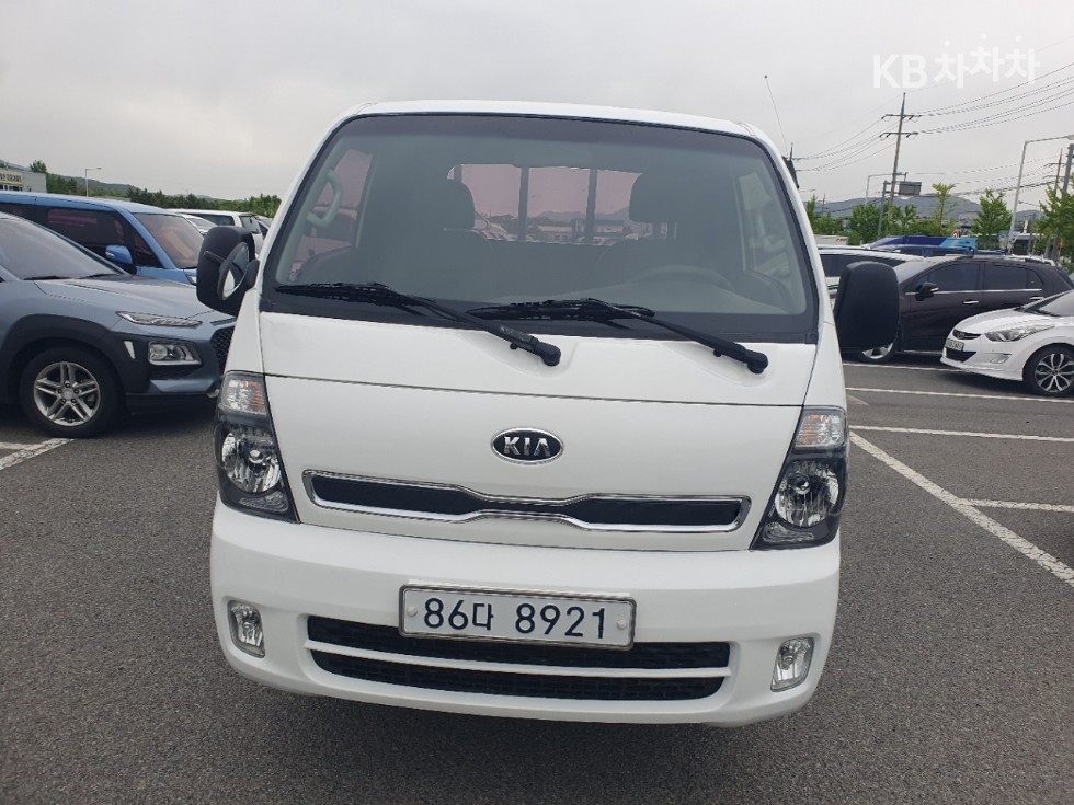 2013 - kia bongo iii
