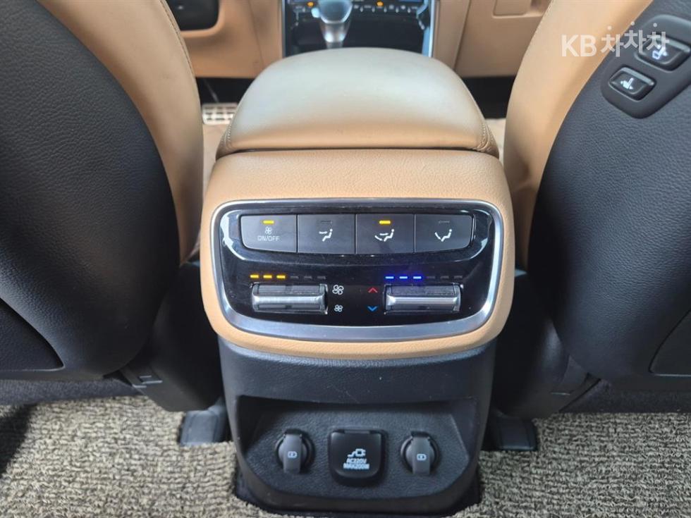 2021 - kia mohave
