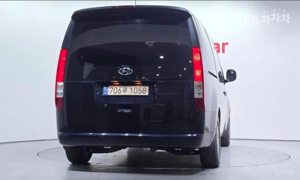 Hyundai Staria — miniaturë 4