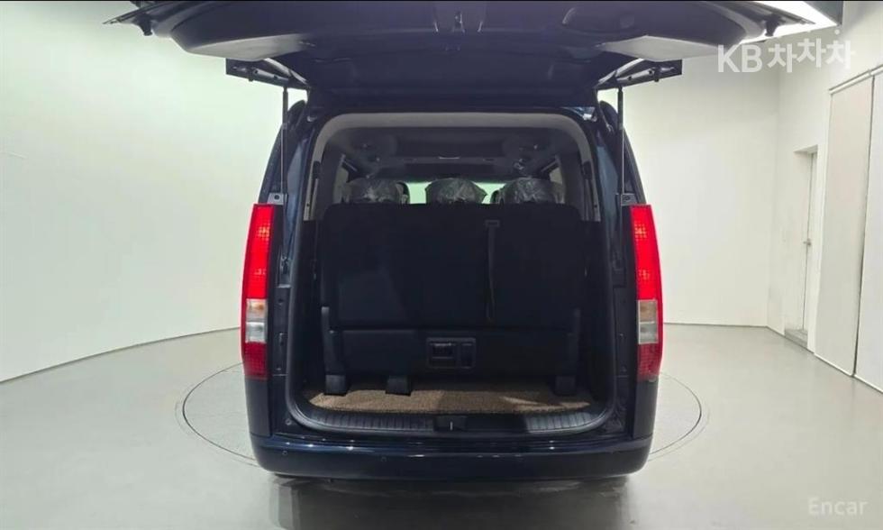 Hyundai Staria — miniaturë 5