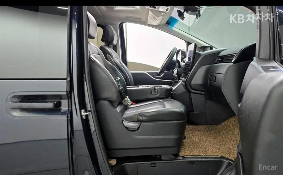 Hyundai Staria — miniaturë 11