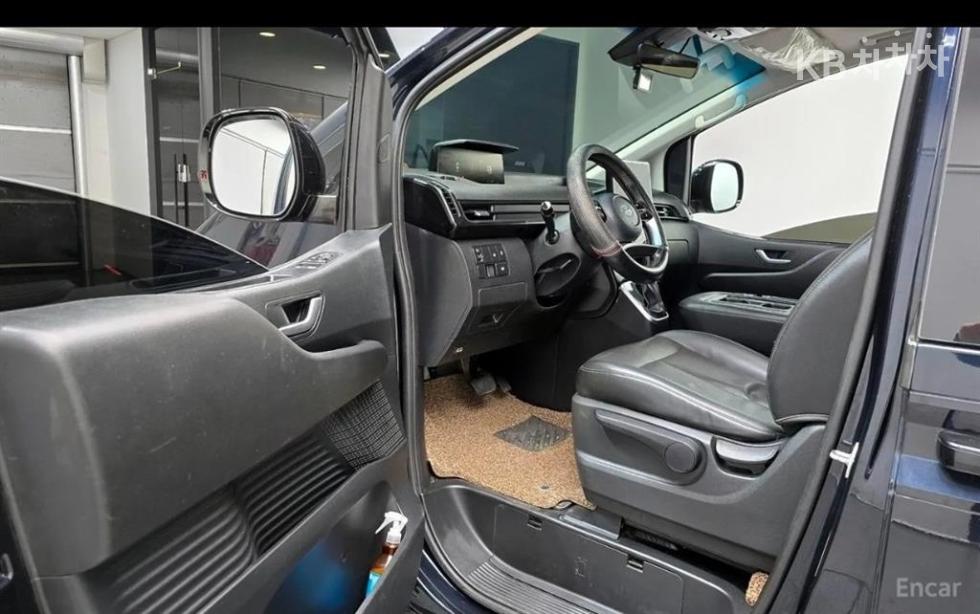 Hyundai Staria — miniaturë 12