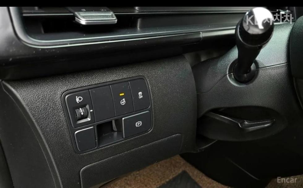 Hyundai Staria — miniaturë 19
