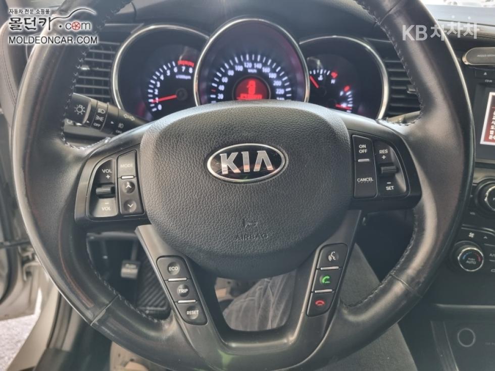 Kia K5 — miniaturë 14