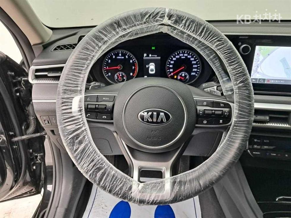 2021 - kia k5