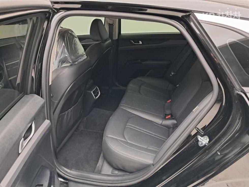 2021 - kia k5