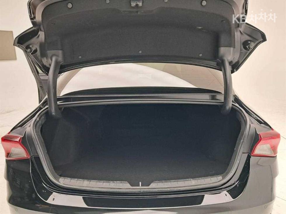2021 - kia k5