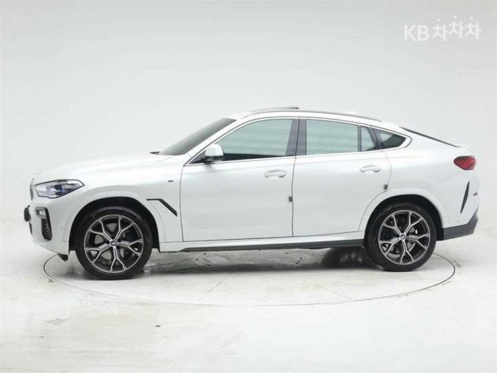 BMW X6 G06 xDrive 40i M Sport Package 4
