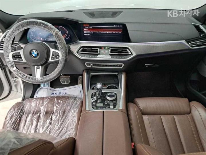 BMW X6 G06 xDrive 40i M Sport Package 7