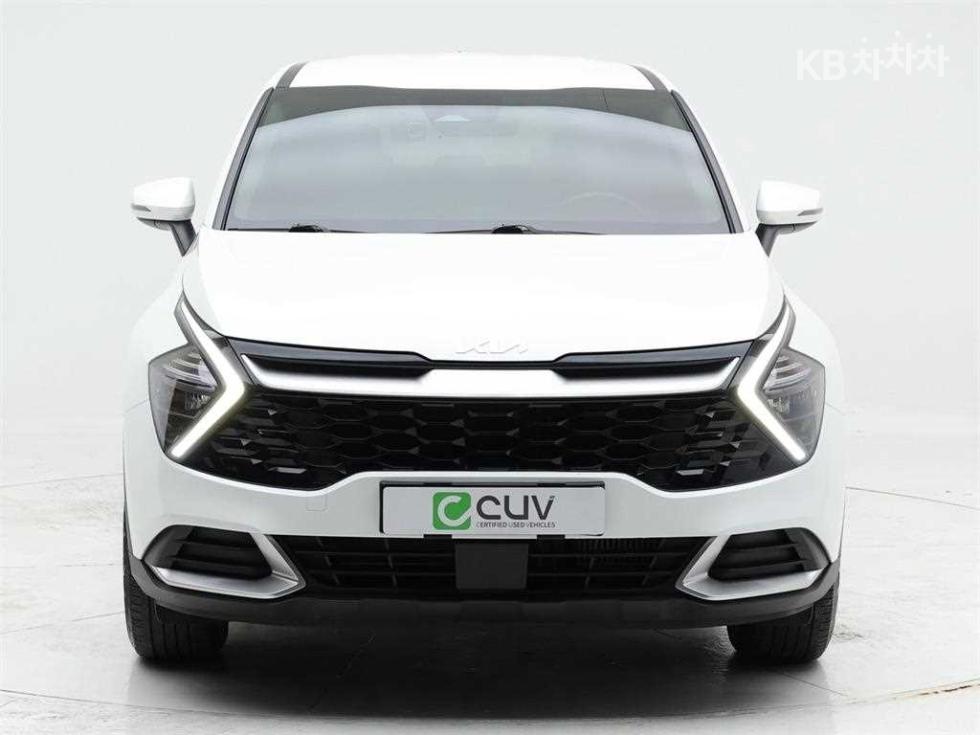 2023 - kia sportage