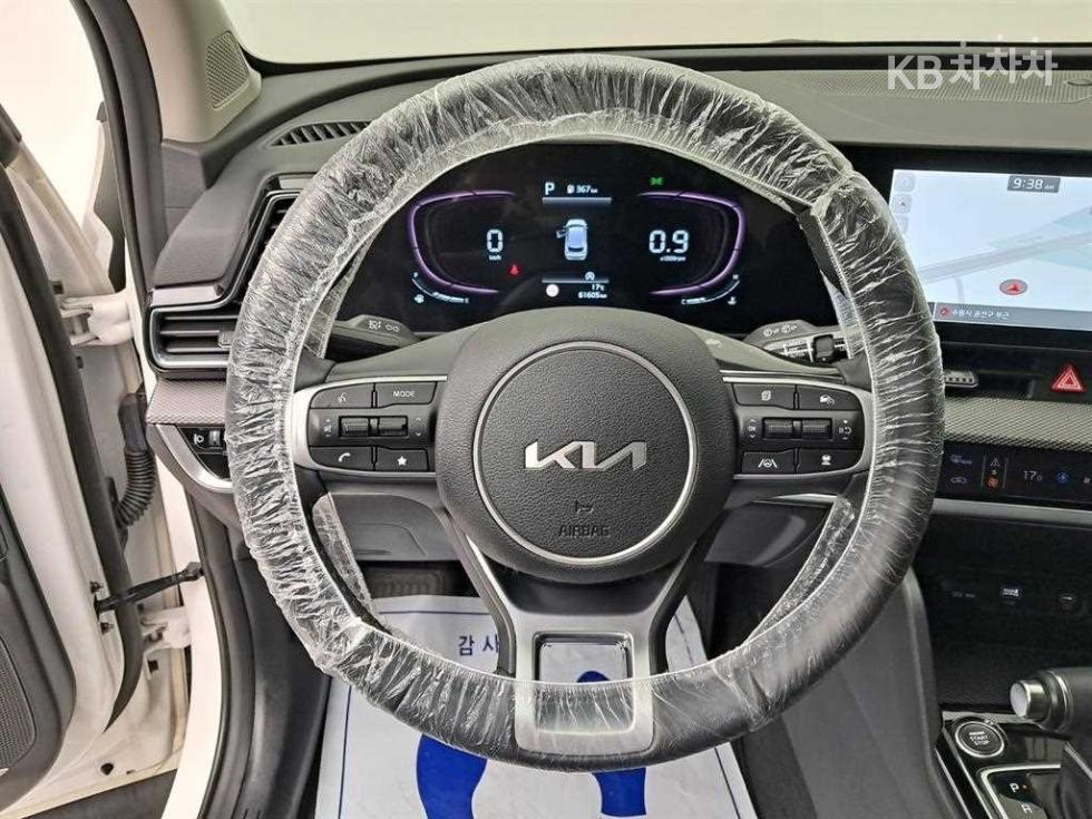 2023 - kia sportage