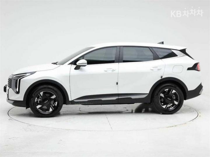 Kia Sportage 1.6 Gasoline Turbo 2WD Prestige 4