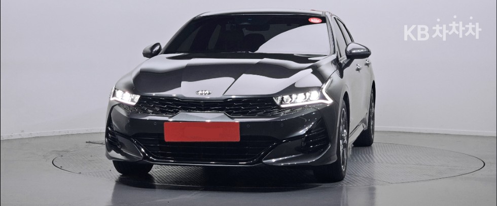 2021 - kia k5