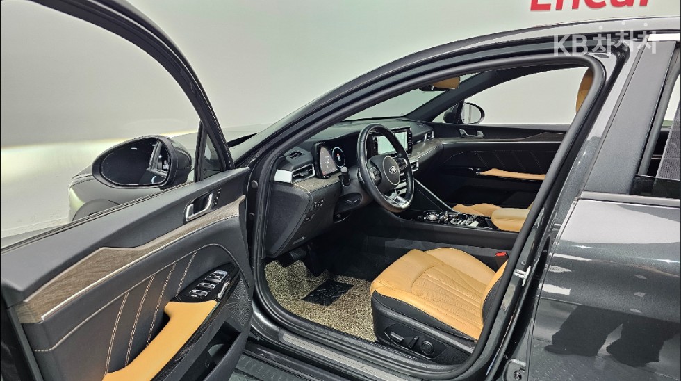 2021 - kia k5