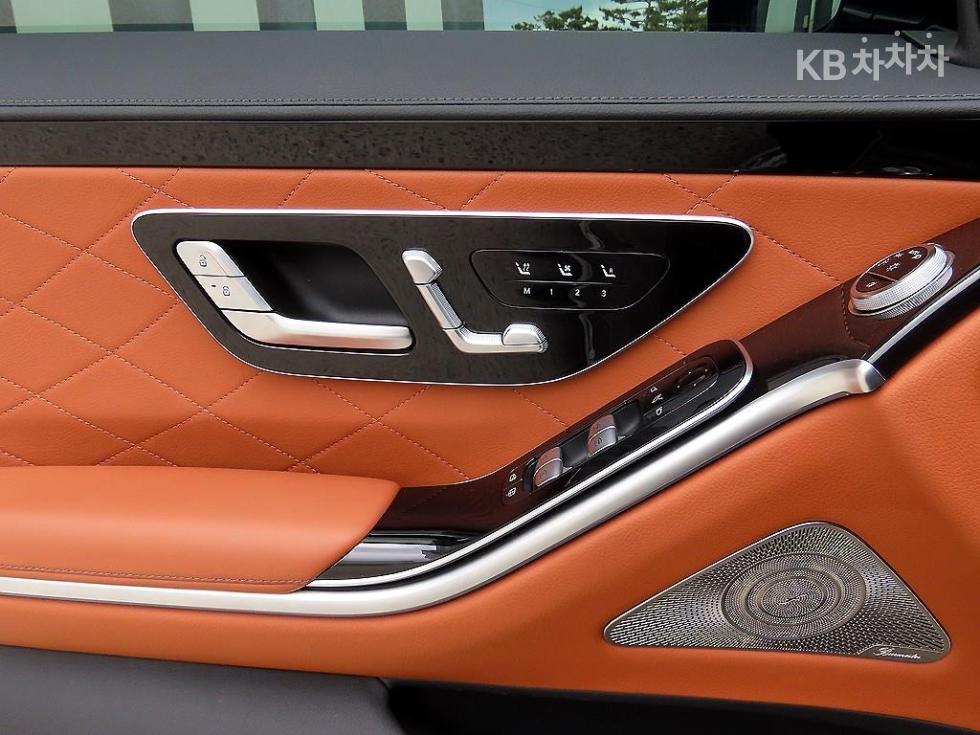 Mercedes-Benz S-klasse — miniaturë 12