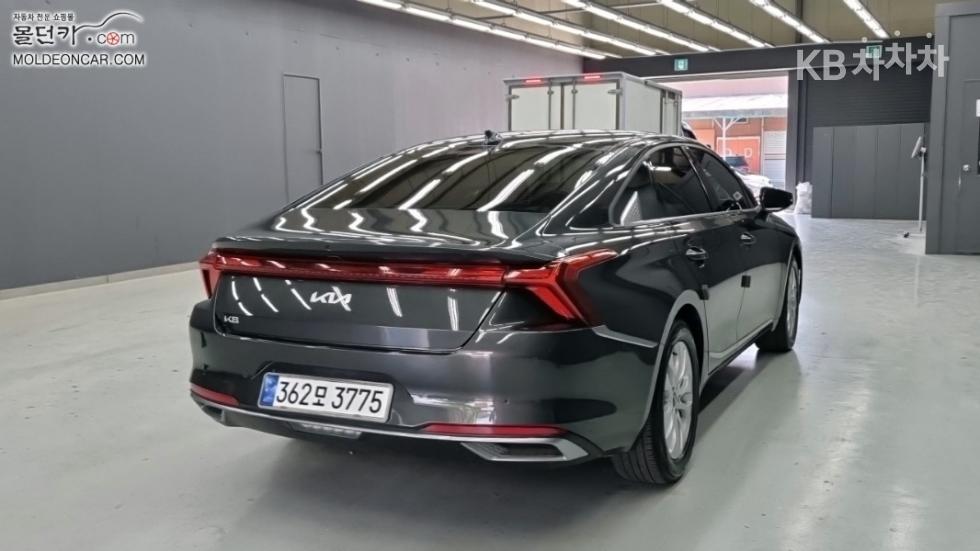 Kia K8 — miniaturë 2