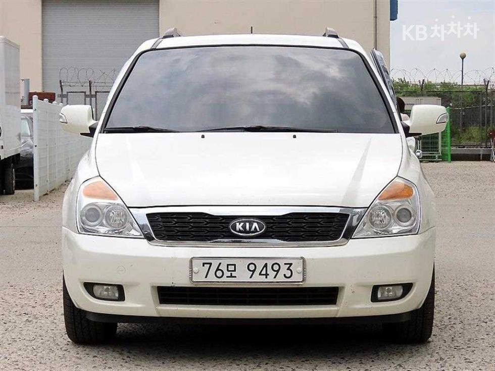 2010 kia carnival