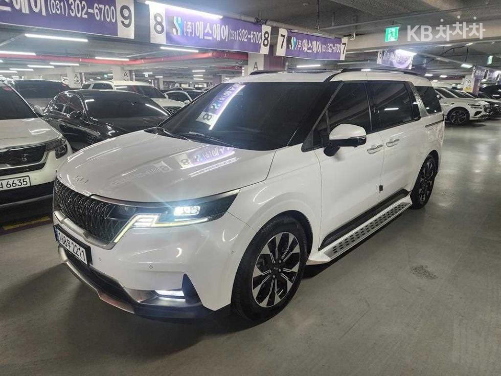 2022 - kia carnival