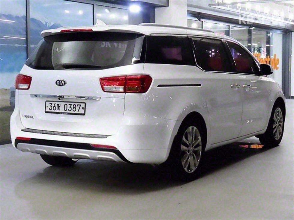 2017 - kia carnival