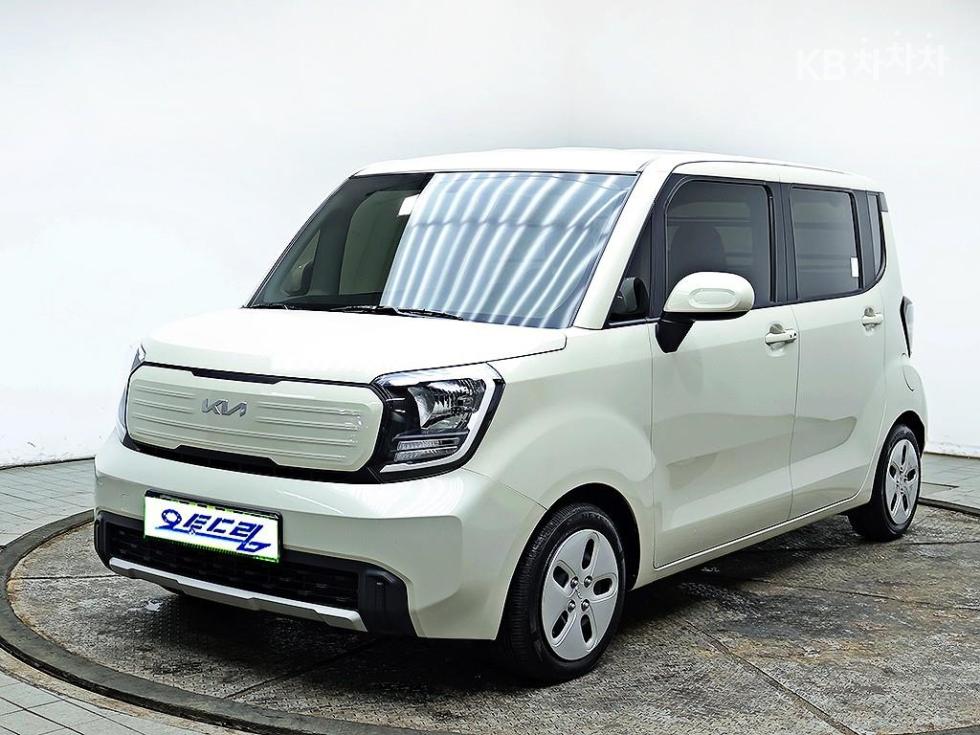 2023 - kia kia