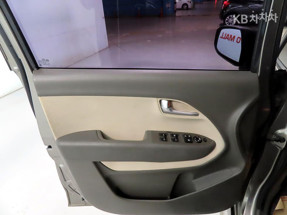 2012 - kia ray