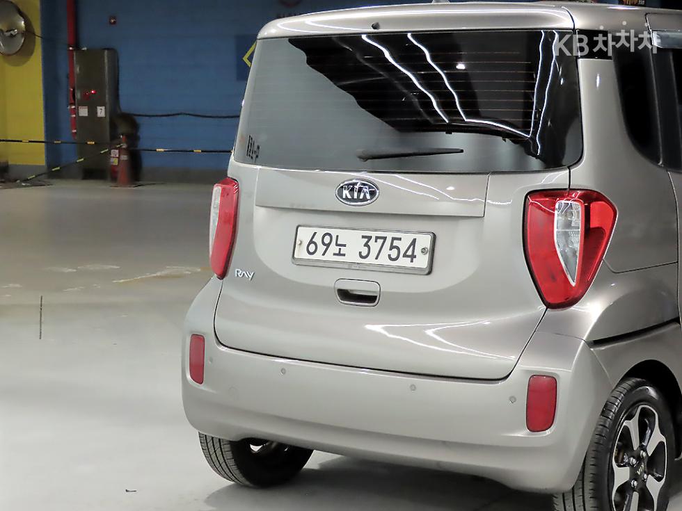 2012 - kia ray