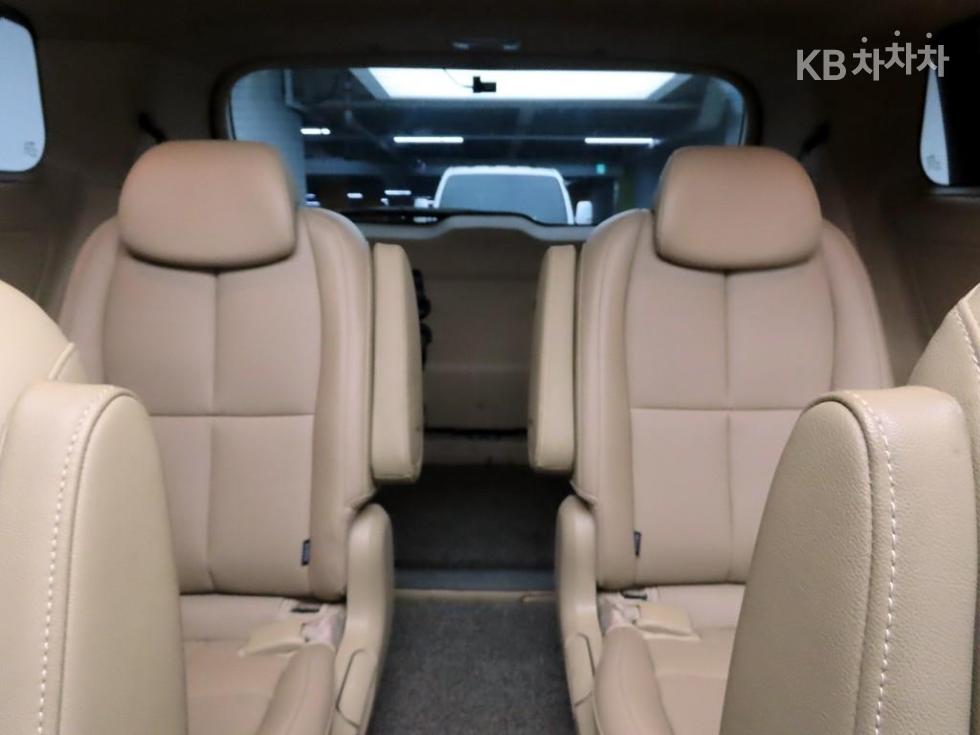 2016 - kia carnival