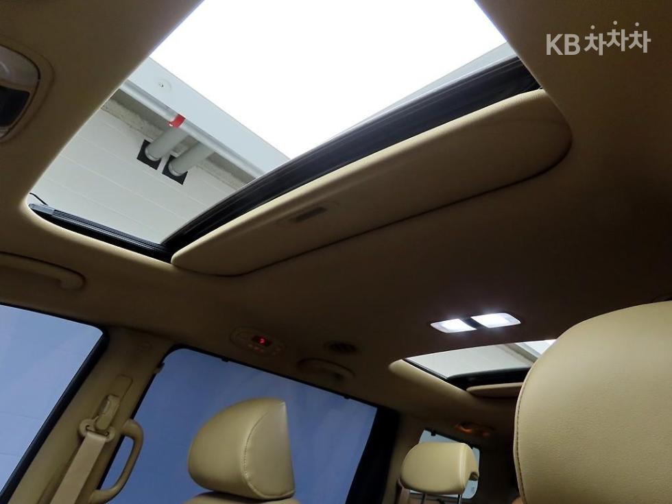 2016 - kia carnival