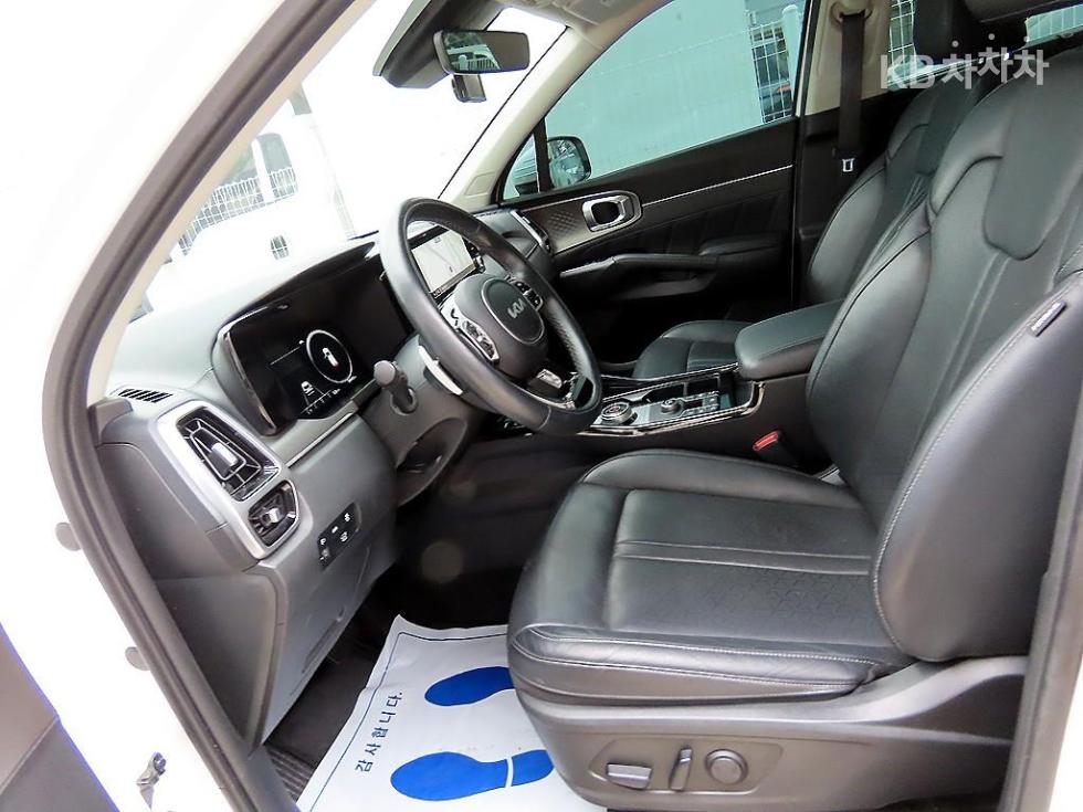 2022 - kia sorento