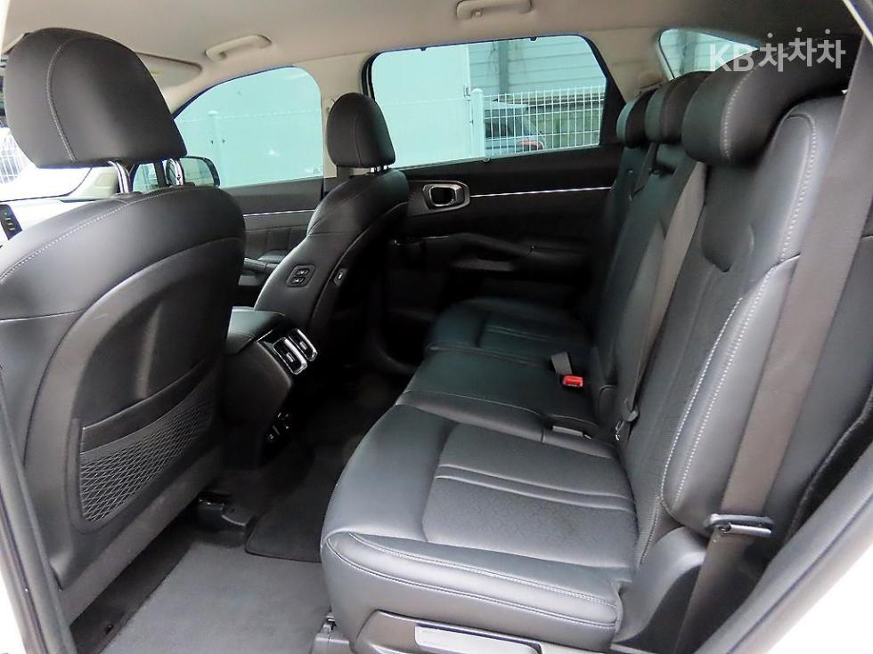 2022 - kia sorento