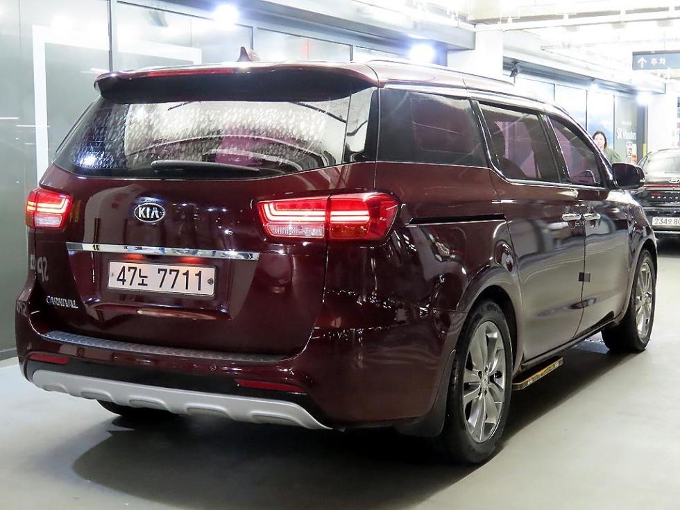 2016 - kia carnival
