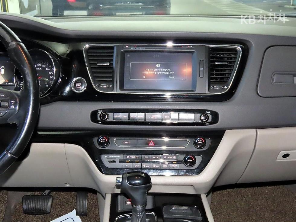 2016 - kia carnival