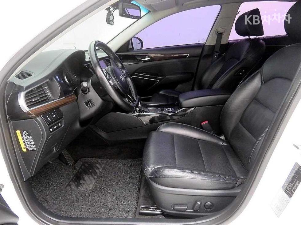 2019 - kia k7