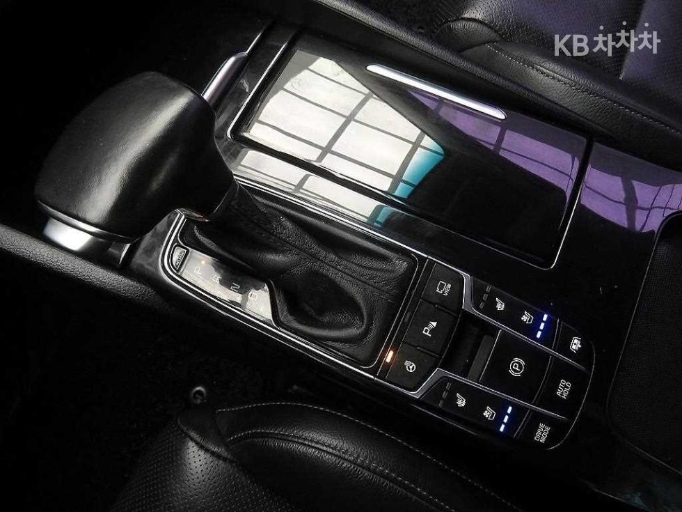 2019 - kia k7