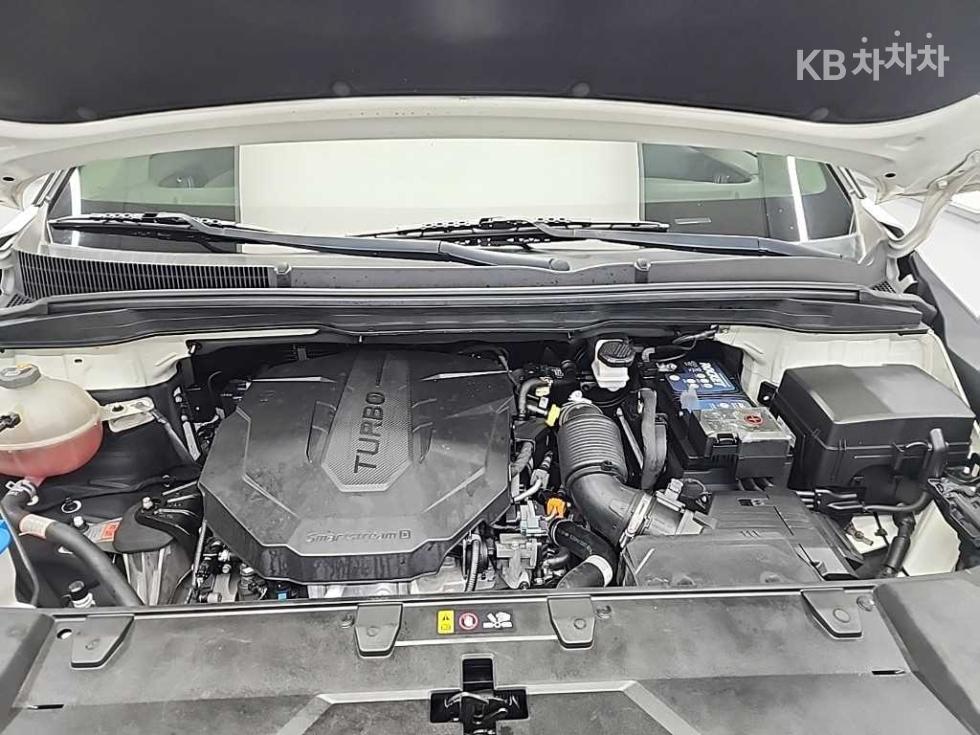2021 Kia 4 photo