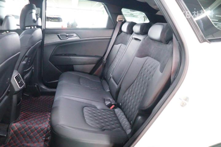 Kia Sportage The Hybrid 1.6 Turbo HEV Signature Gravity 8