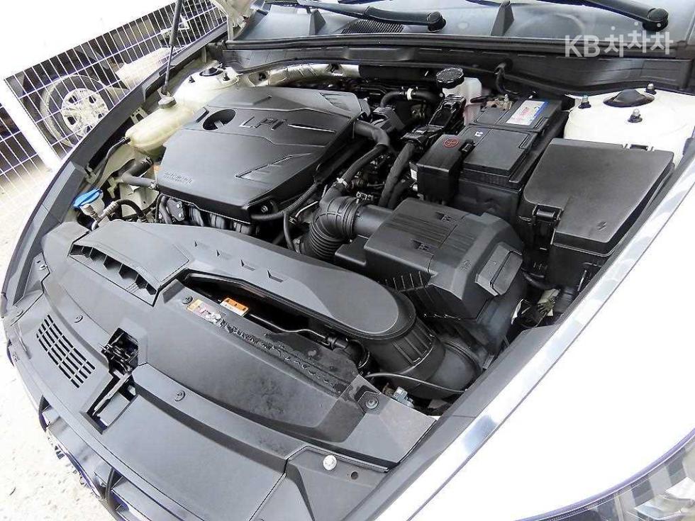 Hyundai Sonata — miniaturë 18