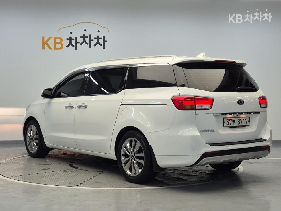 2015 - kia carnival