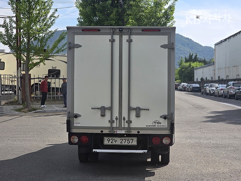 2020 - kia bongo iii