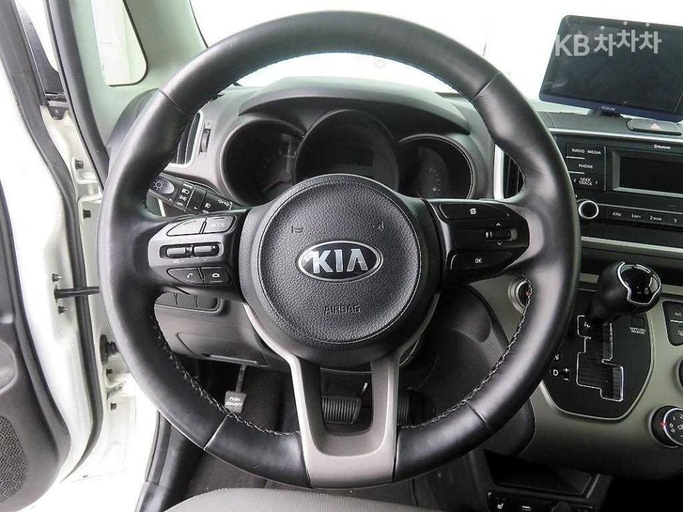 2020 - kia ray