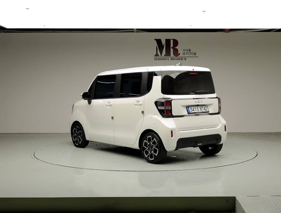 2022 - kia ray