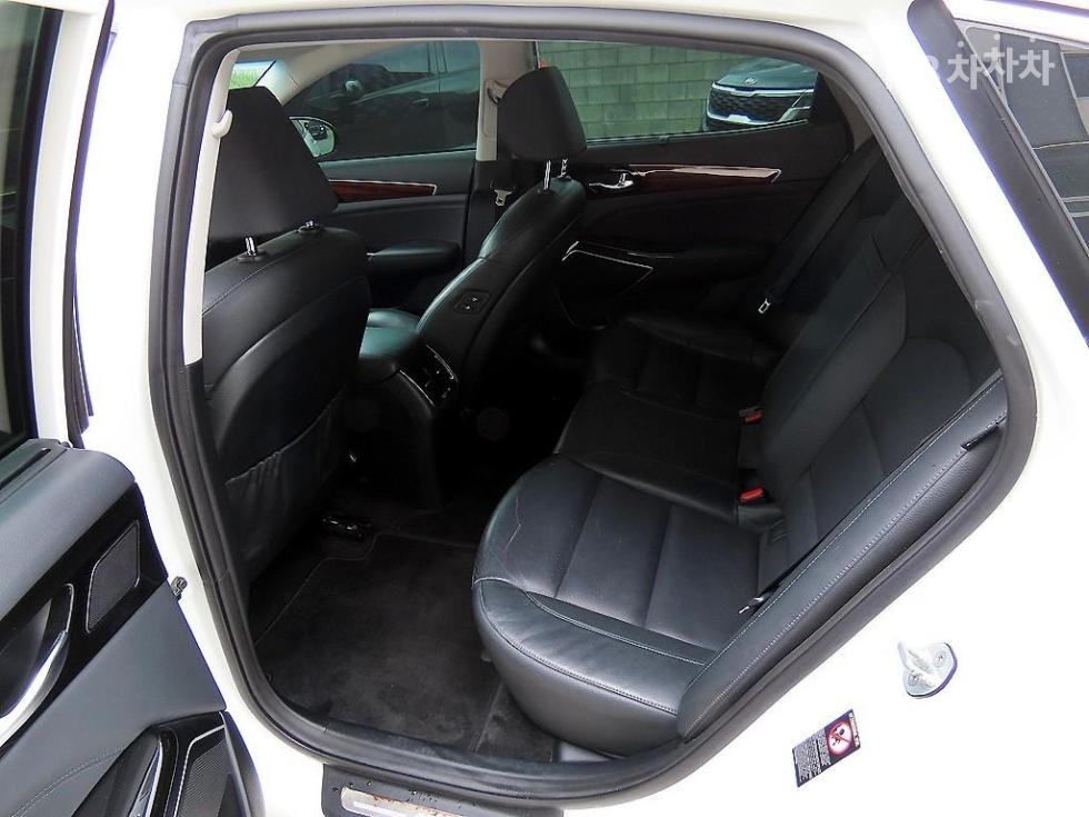 2016 - kia k7
