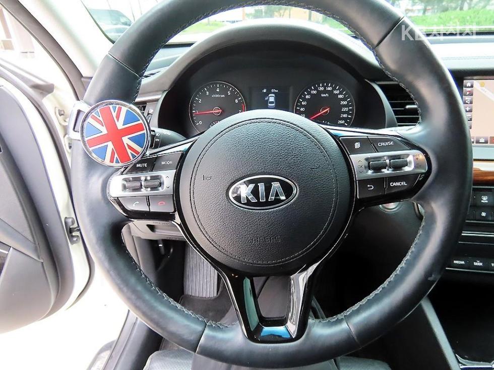 2016 - kia k7