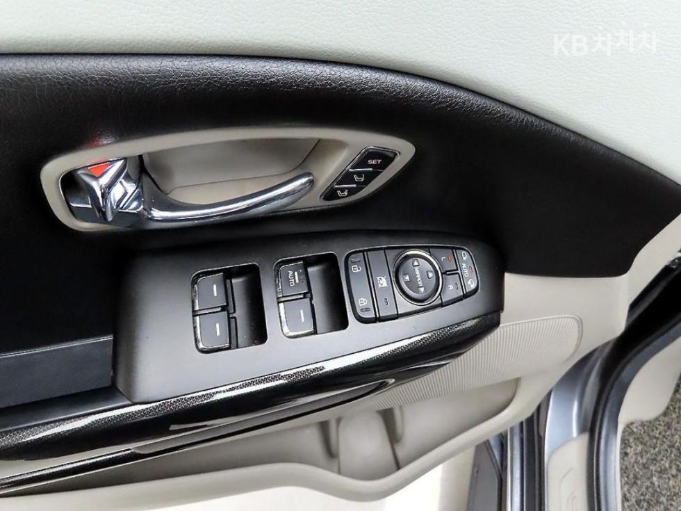 2016 - kia carnival
